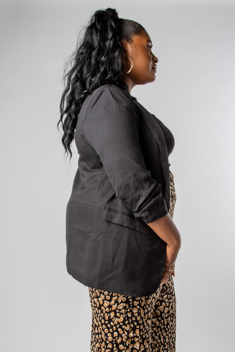 PLUS SIZE WOVEN COLLARED BLAZER-MISCHUN